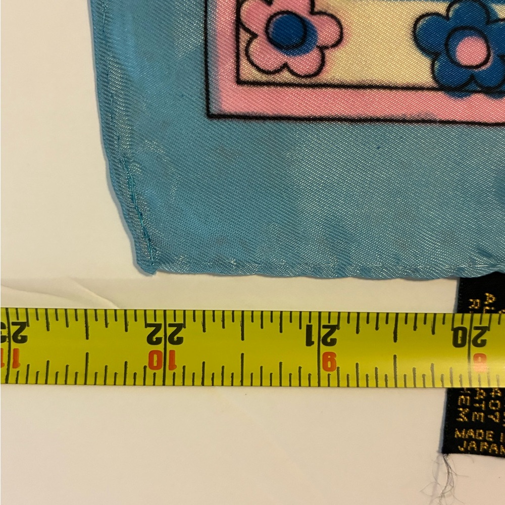 Colorful Geometric Pattern Scarf - Picture 6 of 7